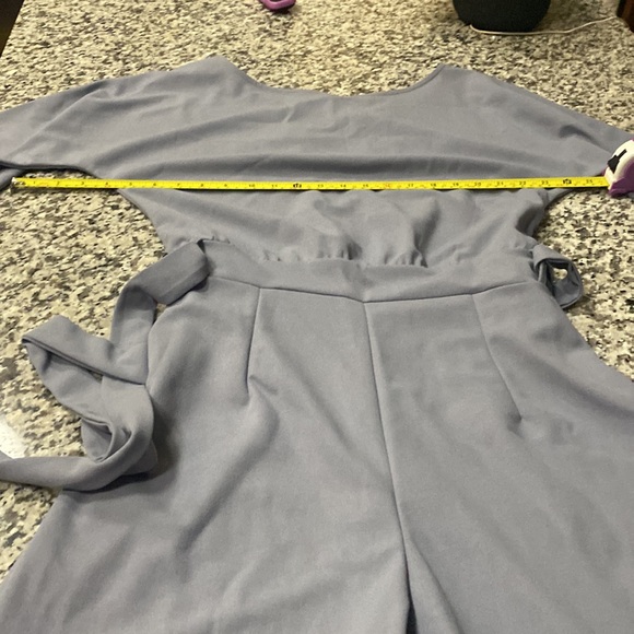 Elegant Gray Women's Jumpsuit - Picture 3 of 9